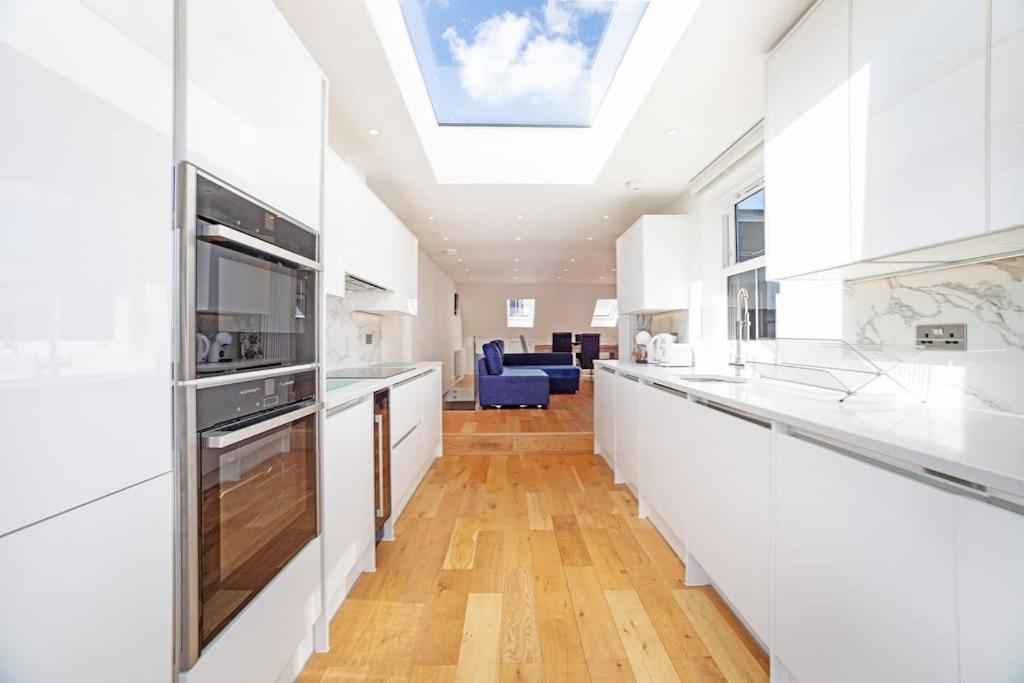Private Terrace Fulham 3 Bed 2 Baths Appartamento